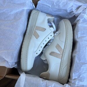 Veja V-12 Sneakers (White & Sable)